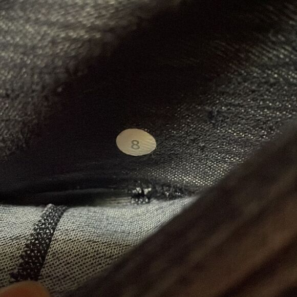 Rare Lululemon Athletica Ride On Crop Indigo Denim - Picture 6 of 7